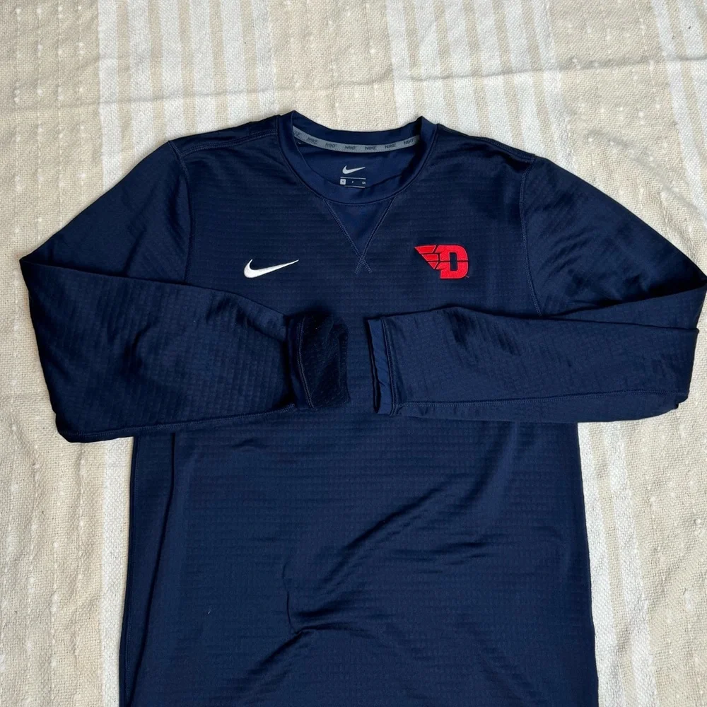 Nike University of Dayton/ UD flyers Modern Performance Crew Sweatshirt size s - Picture 7 of 9